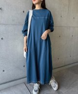 ブルー