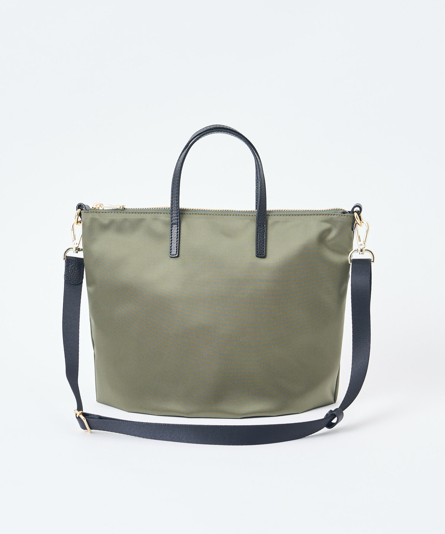 セール】2WAYハンドルショルダーバッグ【THE CLOUDS NYLON】(CE セール】2WAYハンドルショルダーバッグ【THE CLOUDS NYLON】(CE