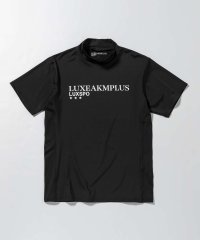 LUXEAKMPLUS/リュクスエイケイエムプラス LUXEAKMPLUS(リュクスエイケイエムプラス)スポーツロゴモックネック半袖Tシャツ【ゴルフ】/505228644