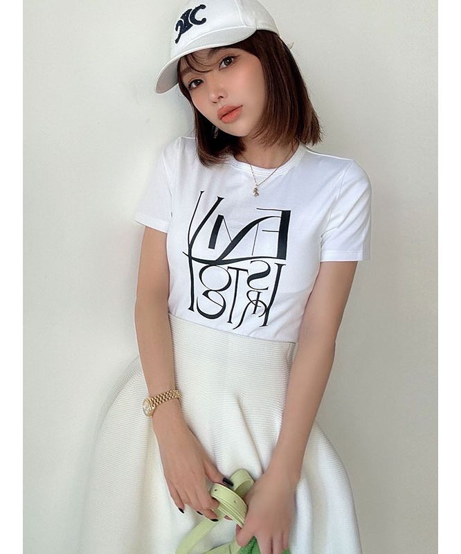 eimy ロゴTシャツ