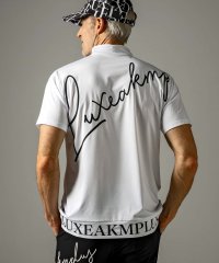 LUXEAKMPLUS/リュクスエイケイエムプラス LUXEAKMPLUS(リュクスエイケイエムプラス)ゴルフ カーシヴロゴ半袖モックネックTシャツ【ゴルフ】/505255473