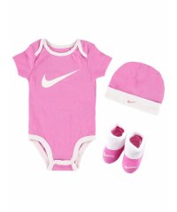 NIKE/ベビー(6－12M) セット商品 NIKE(ナイキ) SWOOSH HAT/BODYSUIT/BOOTIE 3/505262117