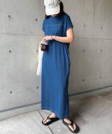 ブルー