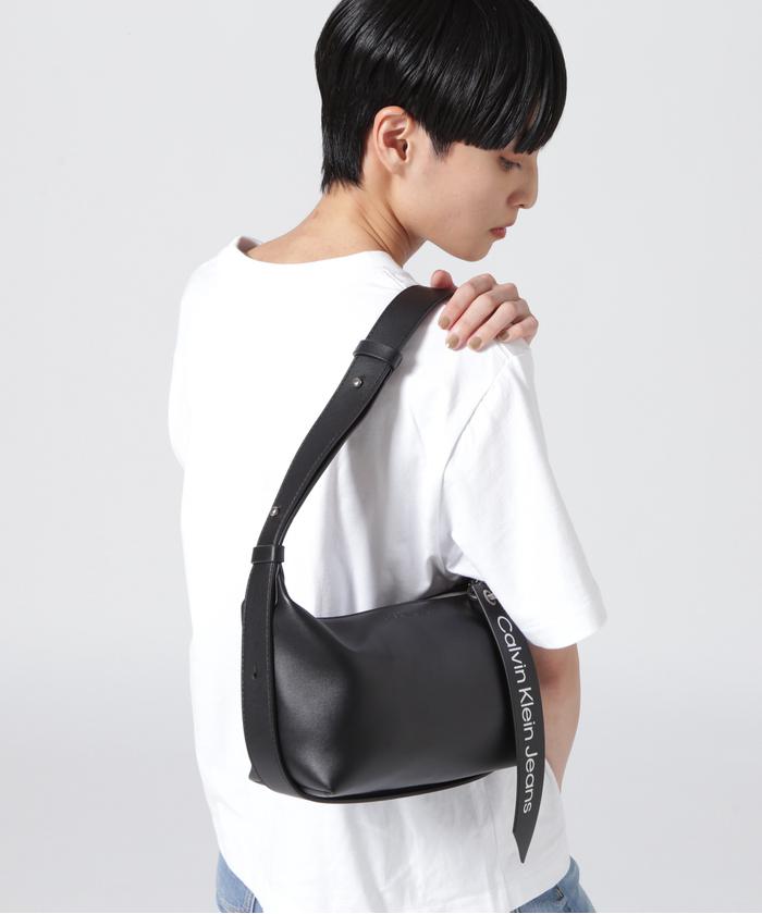 Calvin Klein Jeans（カルバンクラインジーンズ）ロゴタグ