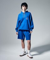 ブルー