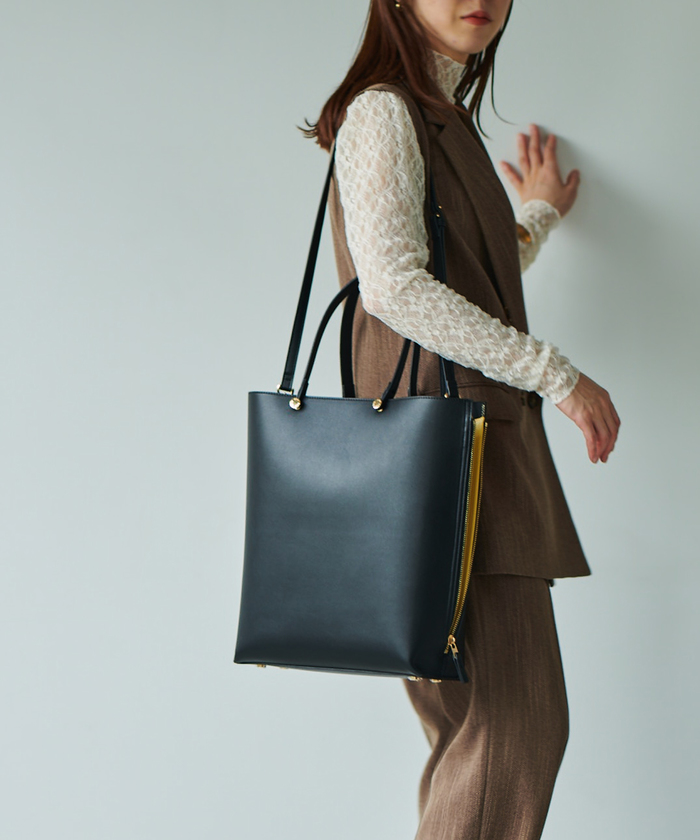 【ドラマ着用】【E'POR】Y BAG Large【A4対応】 ドラマ着用】【E'POR】Y BAG Large【A4対応】(505121931) | ロペ