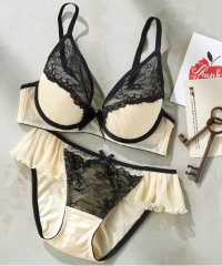 YU’NOW/ユナウ YU'NOW モテ谷間の大人sweetブラ＆ショーツ【返品不可商品】/505261837