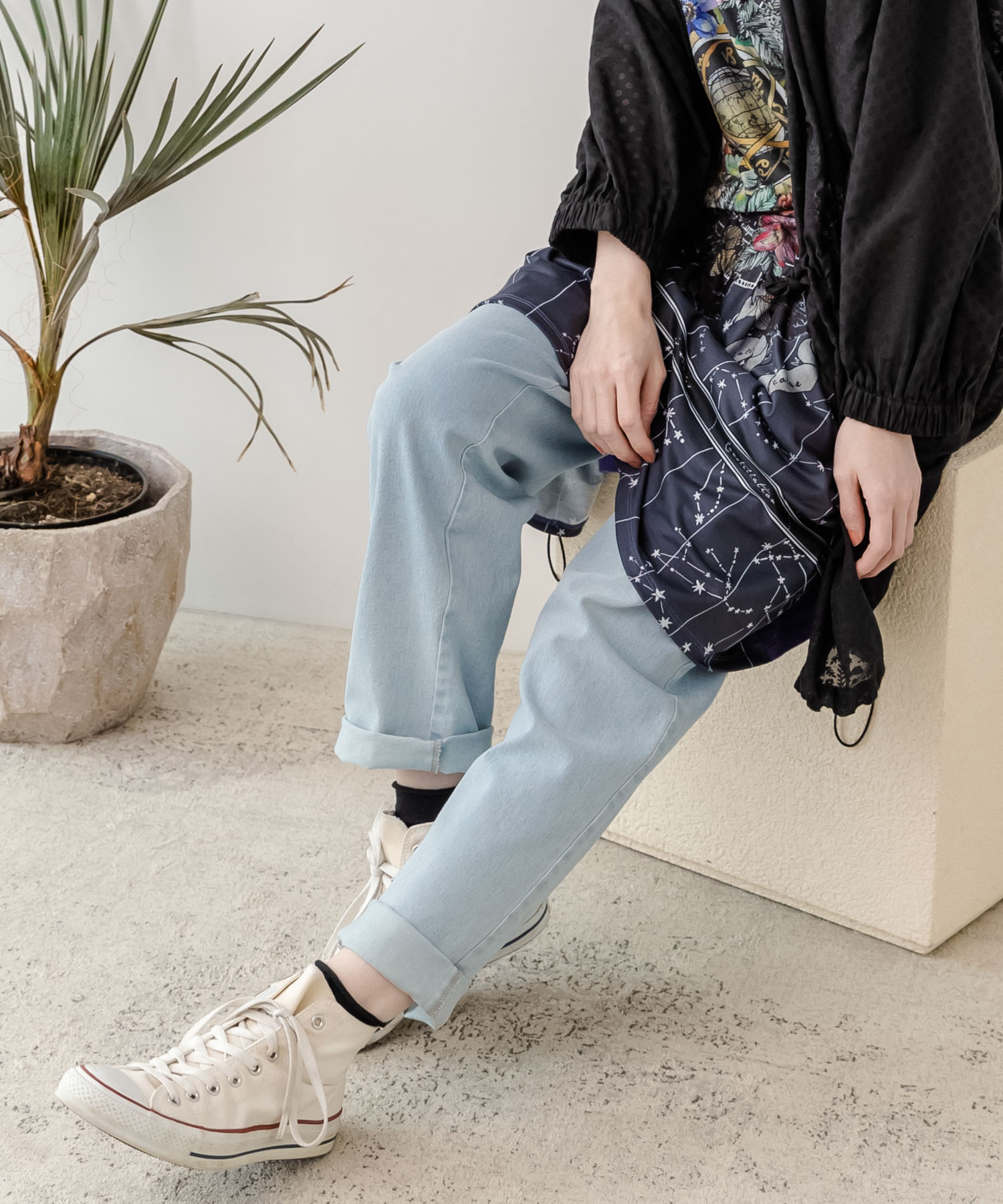 is scolar 花 蝶 異素材 切り替え デニム ワイドパンツ スカーフ is scolar 花 蝶 異素材 切り替え デニム ワイドパンツ スカーフ