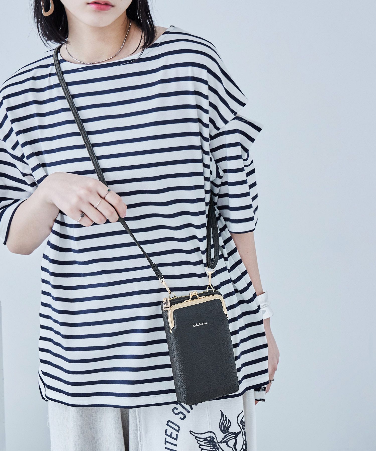 フェイクレザー スマホショルダーバッグ ミニバッグ スマホ