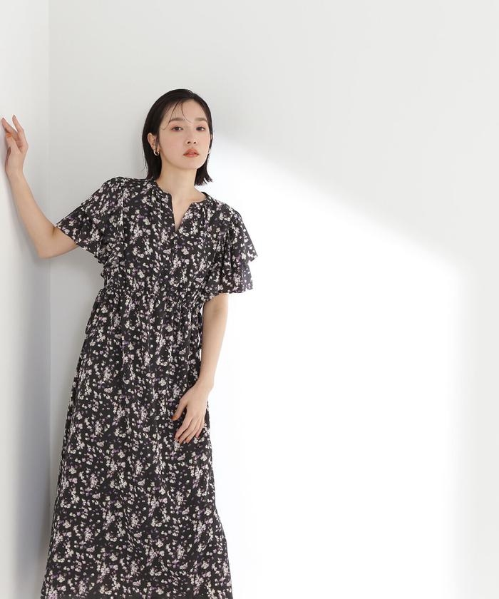 セール 50%OFF】ミニフラワーフリルスリーブワンピース セール 50%OFF】ミニフラワーフリルスリーブワンピース