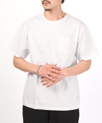 LUXSTYLE/胸ポケットワンポイント刺繍Tシャツ/Tシャツ メンズ 半袖 胸ポケット 刺繍 ロゴ/505319013