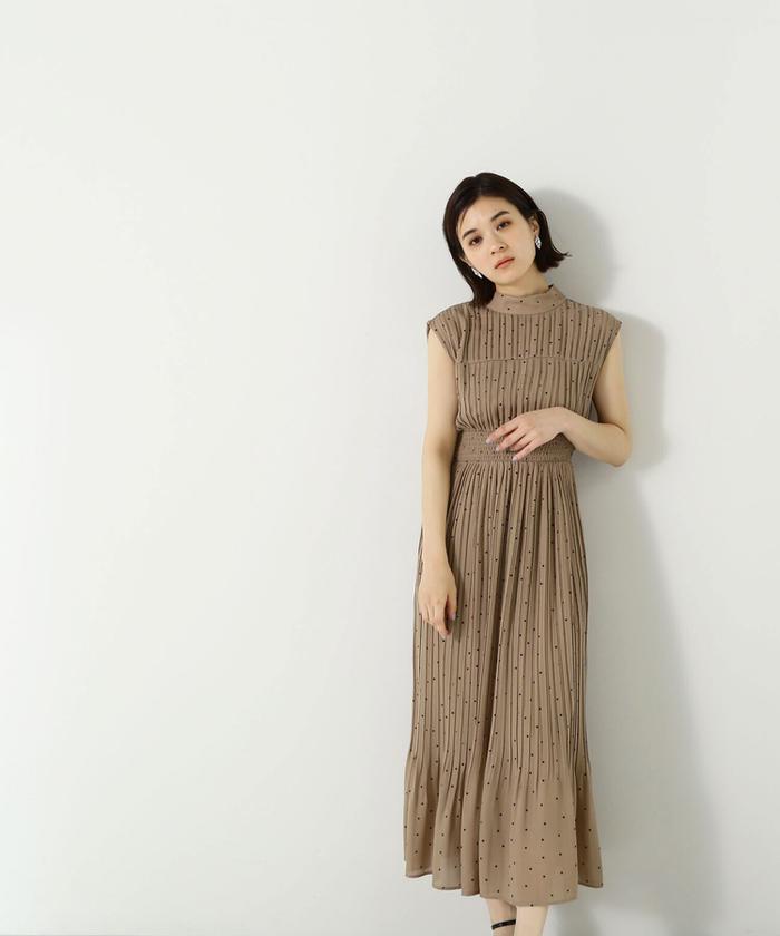 セール 30%OFF】ランダムドットプリーツワンピース(505341026