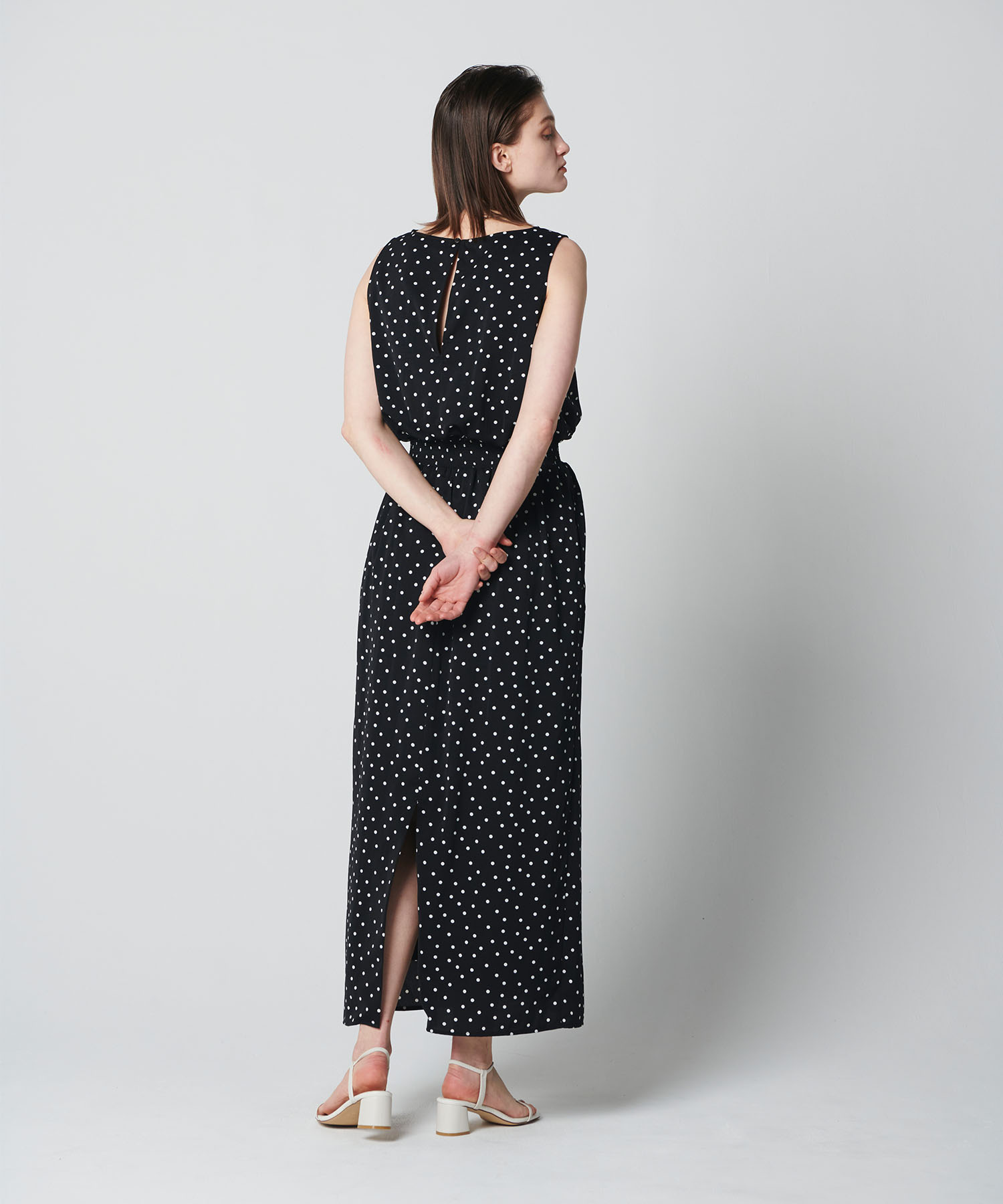 新品同様✨MACHATT ドットロングドレス ブラック ワンピース