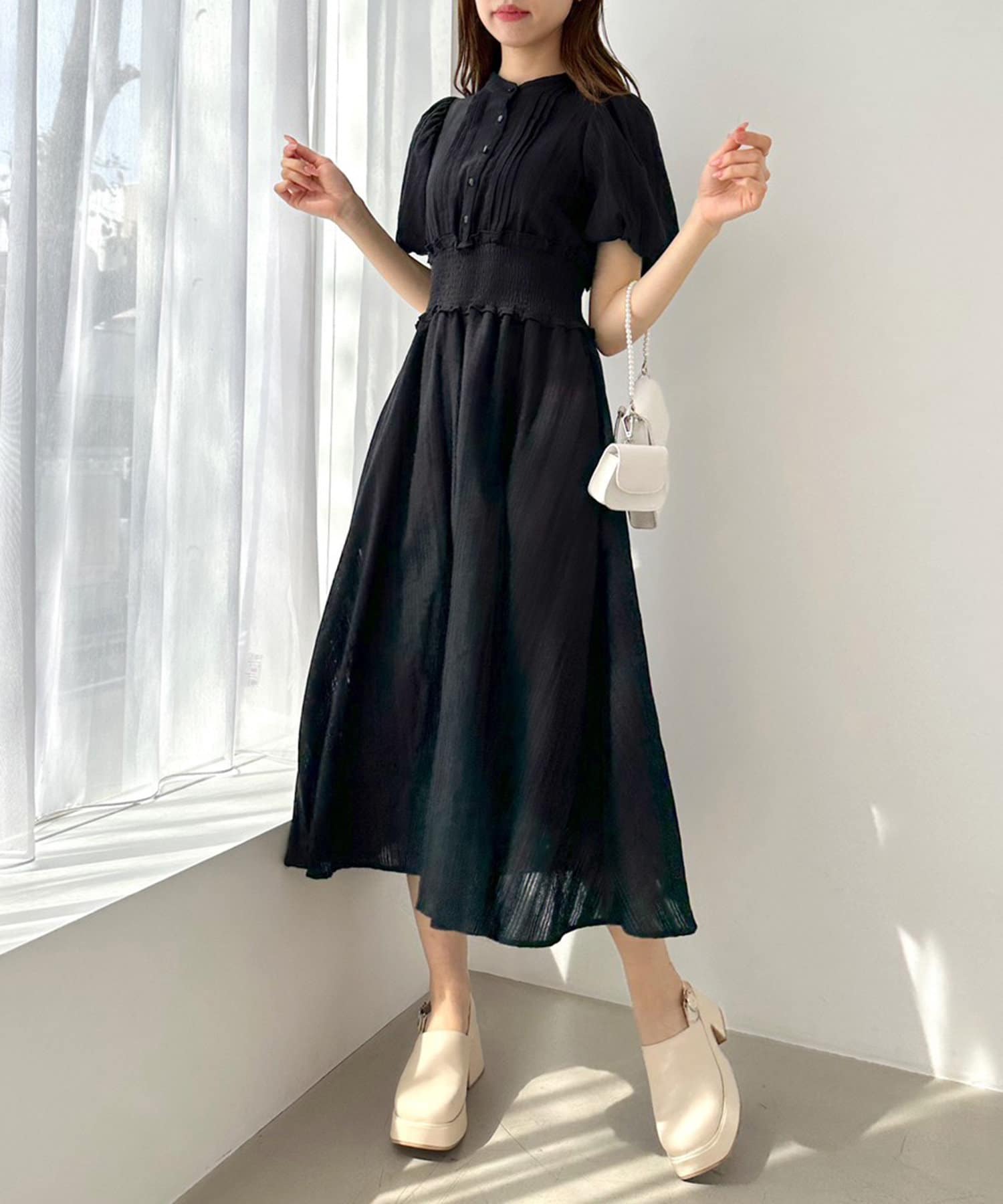 オリーブデオリーブ　ワンピース　ブラック OLIVE des OLIVE（オリーブデオリーブ）の「背中見せワンピース