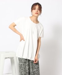 SHOO・LA・RUE/なめらかさに虜 とろみ フロントタックTシャツ/505380476