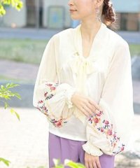 Sawa a la mode/刺繍の花束咲くボレロ風カーディガン/505384141