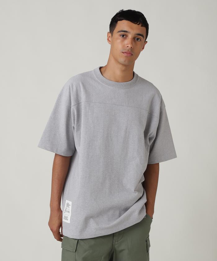 BASIC HEAVYWEIGHT S/S FOOTBALL T－SHIRT / ベーシック