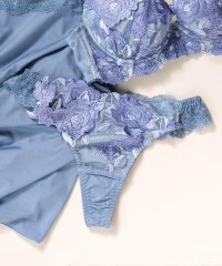 fran de lingerie/ゴージャス薔薇刺繍フェミニンヒップに 「グレースイストグランデ タンガ」 Tバック タンガ/505400032