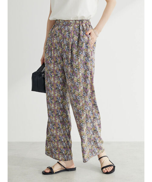 【エスパンサルバーグ】花柄トップス カッコよく穿ける大人の花柄ニットフレアパンツ – ONE PEACE ONLINE