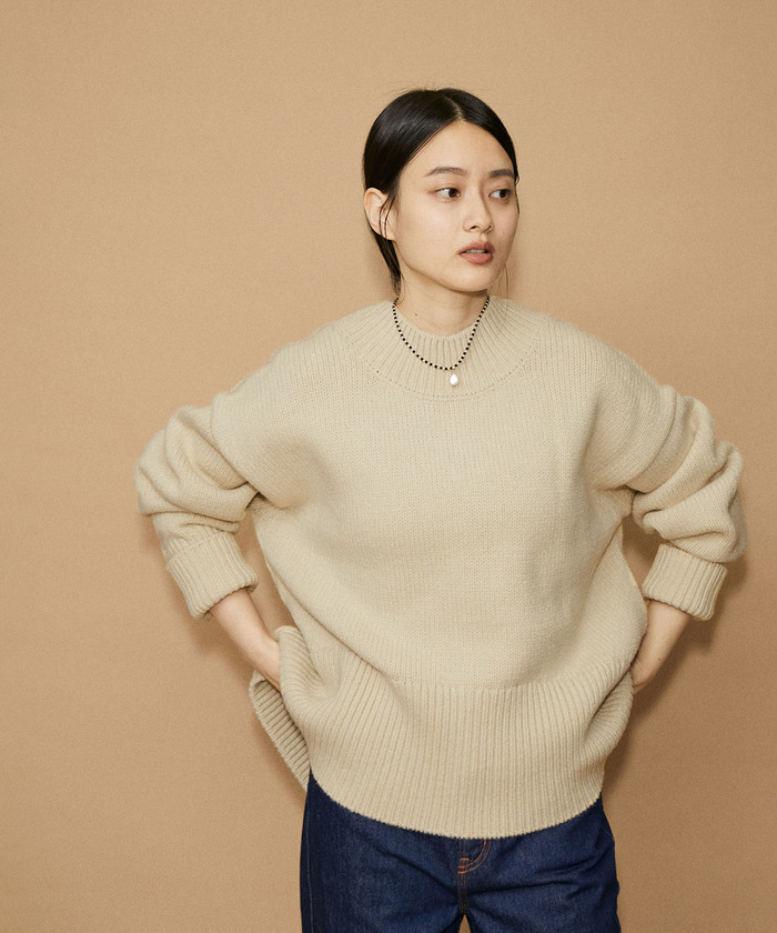 セール】【WEB限定】バックVネックニットプルオーバー