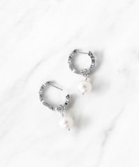 TOCCA/【WEB限定】DAISY PETAL HOOP PIERCED EARRINGS K10ホワイトゴールド 淡水パール 2WAYピアス/505426710