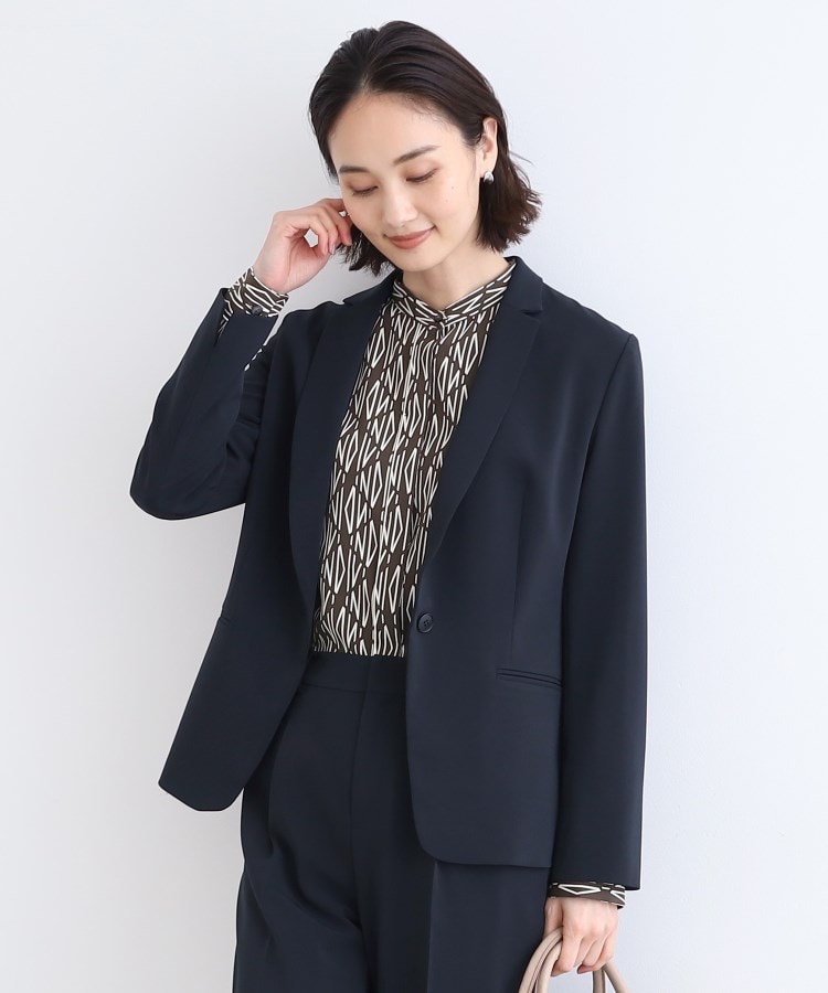 美品 INDIVI ライトグレー パンツスーツ 上下 ノーカラー