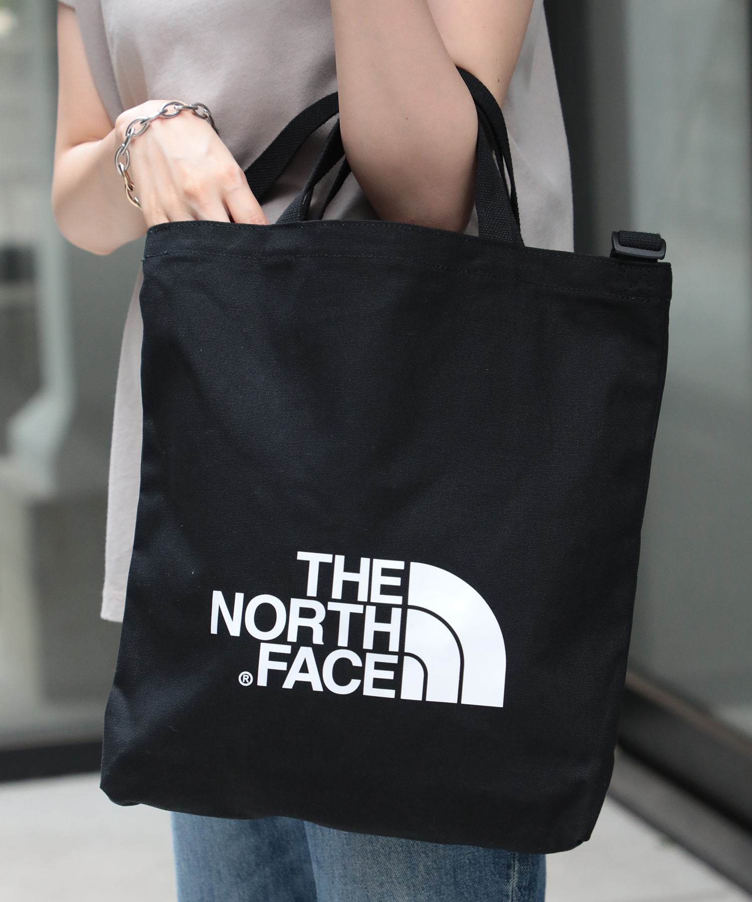 ザ・ノース・フェイス THE NORTH FACE ◎日本未入荷◎ BIG LOGO TOTE / ビックロゴ トートバッグ NN2PP07(505422524) | ザノースフェイス(THE NORTH FACE) - d fashion ザ・ノース・フェイス THE NORTH FACE ◎日本未入荷◎ BIG LOGO TOTE / ビックロゴ トートバッグ NN2PP07(505422524) | ザノースフェイス(THE NORTH FACE) - d fashion
