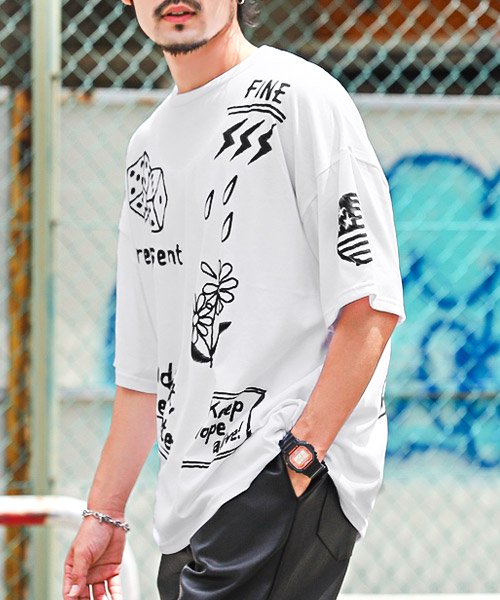 天竺落書き発泡プリント半袖Tシャツ/Tシャツ メンズ 半袖 落書き風 ビッグシルエット 発泡プリント ロゴ(505440433) ラグスタイル(LUXSTYLE) d fashion プーマ トップス Tシャツ スポーツ Mサイズ グリーン ロゴ プリント 半袖