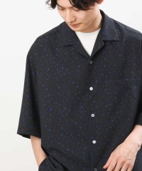 a.v.v (MEN)/【接触冷感】プリント五分袖オープンカラーシャツ/505412009