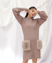 JILL by JILL STUART/フェイクファーポケットニットワンピース　WEB限定カラー:ブラック/505450098