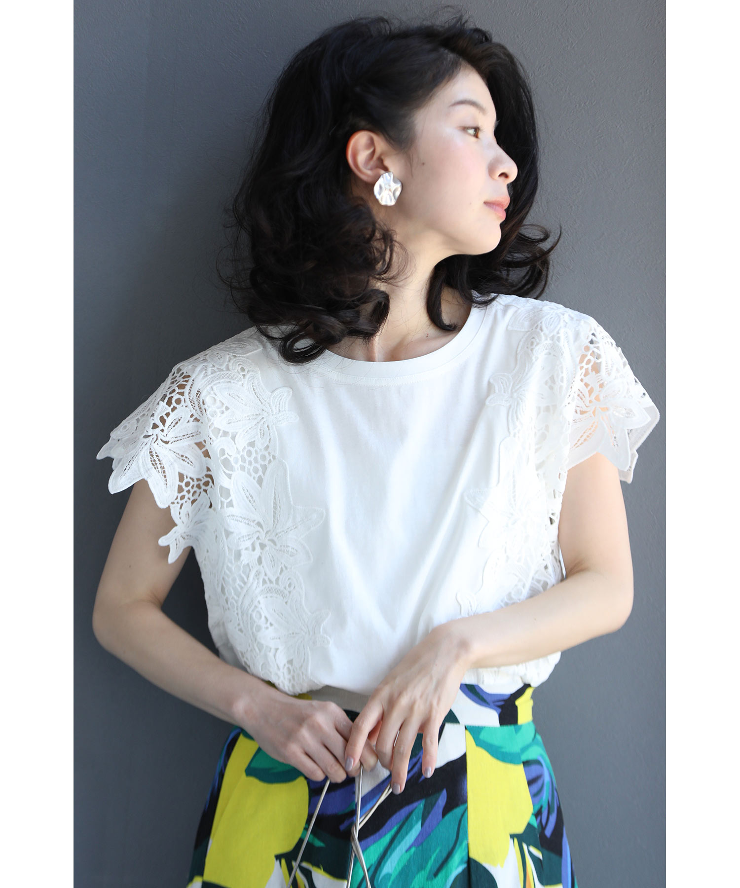 カワイイ CAWAII 着ればエレガント増し花レース袖Tシャツ