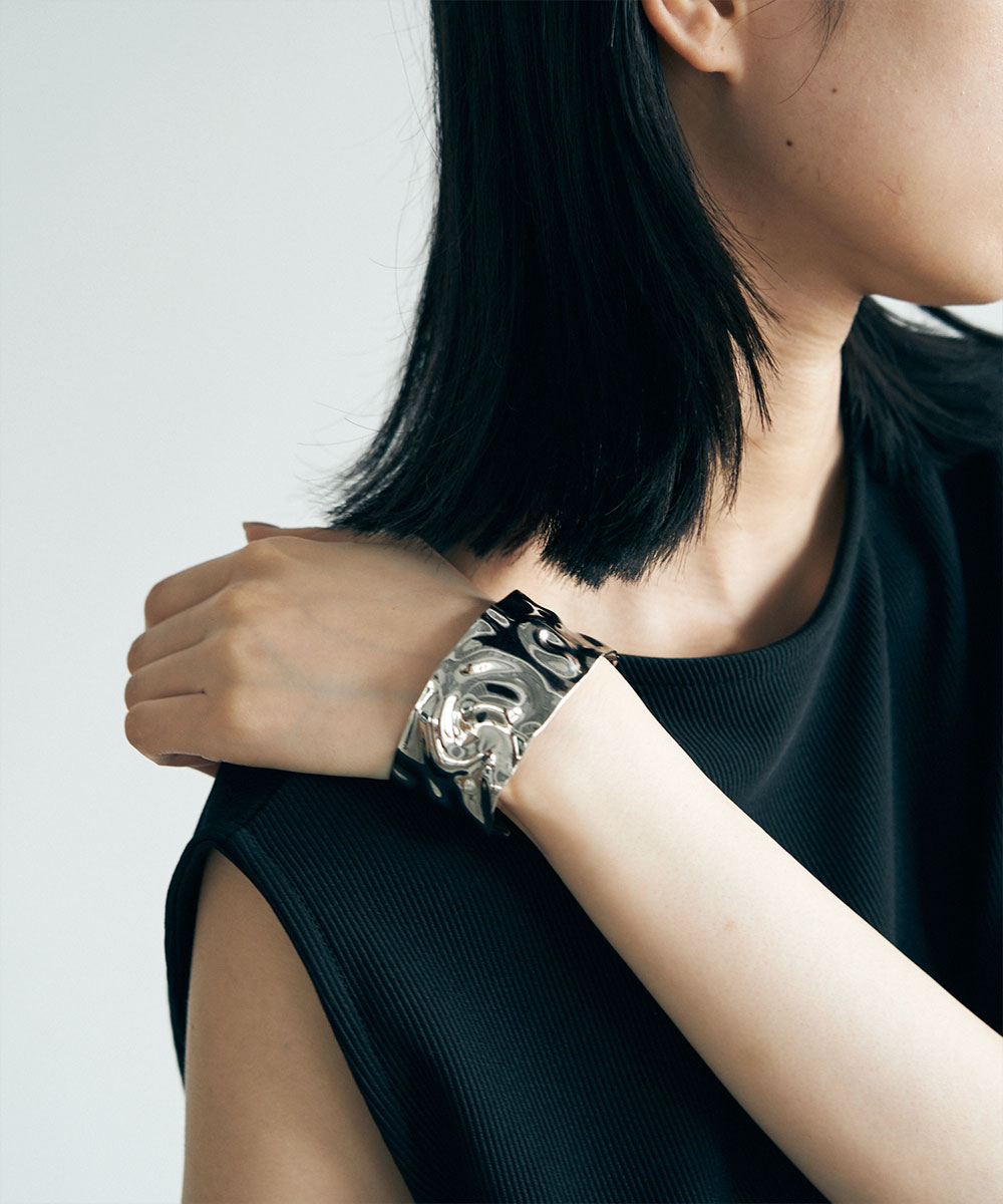 BUMPY WIDE BANGLE(505466770) | マージュール(marjour) - d fashion