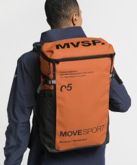 MOVESPORT/スクエアバッグパックM 容量：約30L/505463256