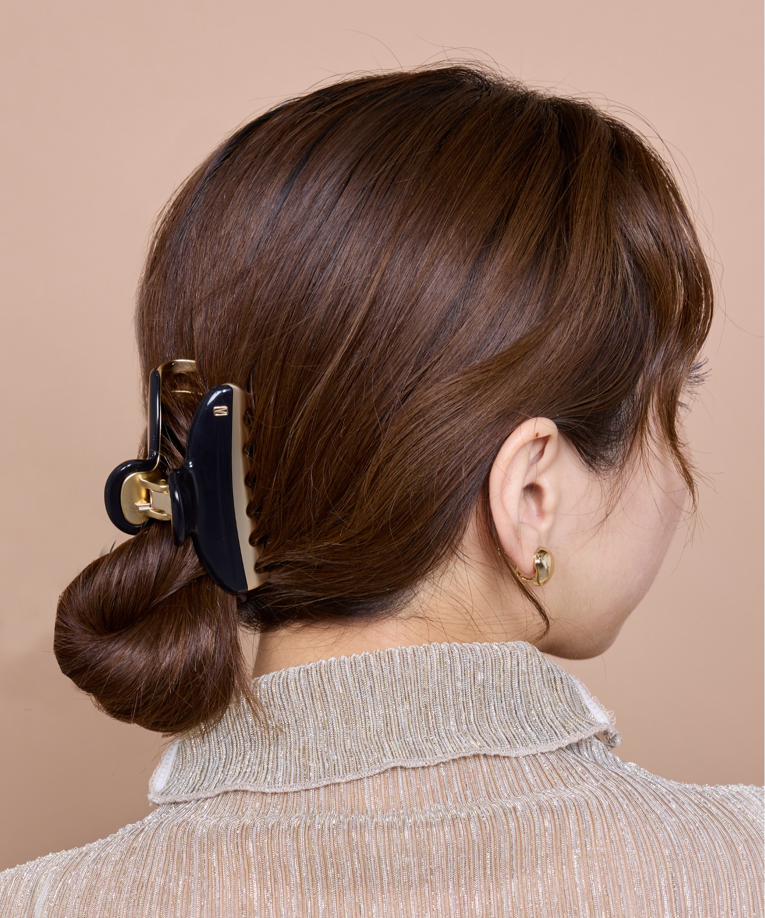 アレクサンドルドゥパリ　バレッタ　アクセサリー　ヘアアクセサリー　ファー　紺