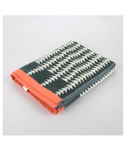 未使用 Tory Burch トリーバーチ 厚手 ブランケット タオル オレンジ 未使用 Tory Burch トリーバーチ 厚手 ブランケット タオル オレンジ