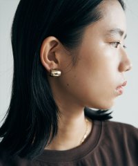 marjour/ROUND U EARRING/505499323