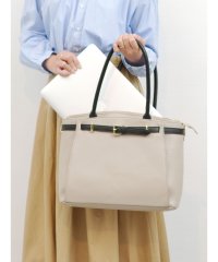 perche/＜ロングセラー＞【テレビ ドラマ着用アイテム】ペルケ perche WEB限定牛革ソフトA4ベルトトート/505493018