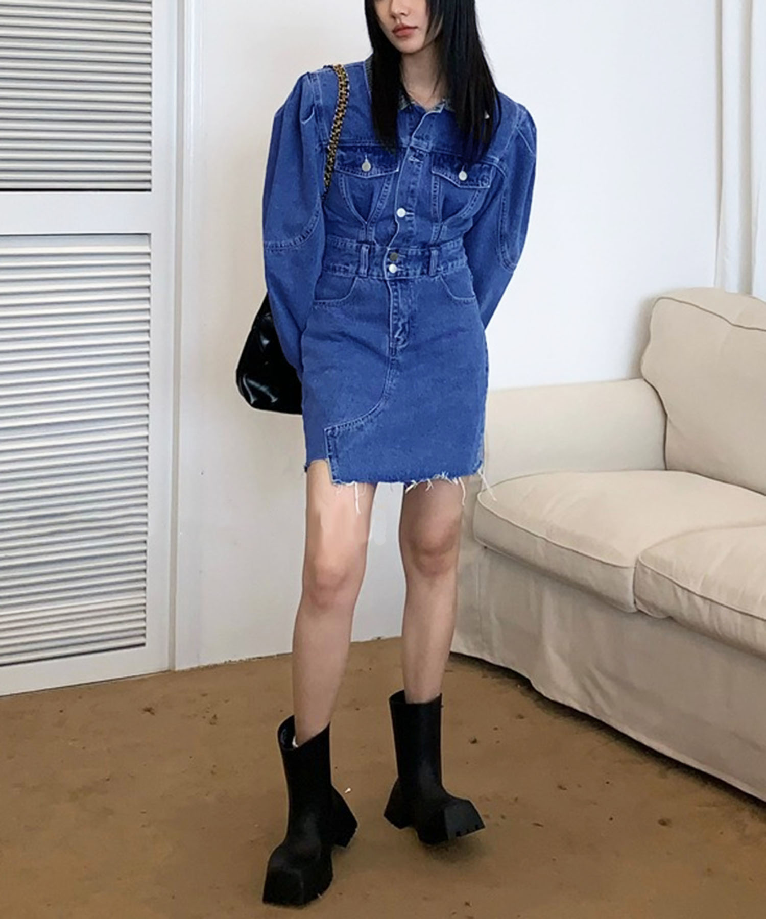 【VERSACE】 + Dua Lipa デニム ミニワンピース ♪ Dua Lipa x Versace is officially here and we're obsessed