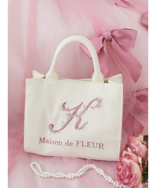 予約】ちいかわ Maison de FLEUR 刺繍ダブルリボントートバッグ