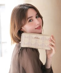 Clelia/クレリア Clelia 長財布 財布 レディース 本革 レザー 綿 シンプル ラウンドファスナー 大人 かわいい Clelia クレリア クロレ Colorer/505679406