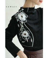 CAWAII/ビジューを纏う花刺繍のベロア調プルオーバートップス/505700387
