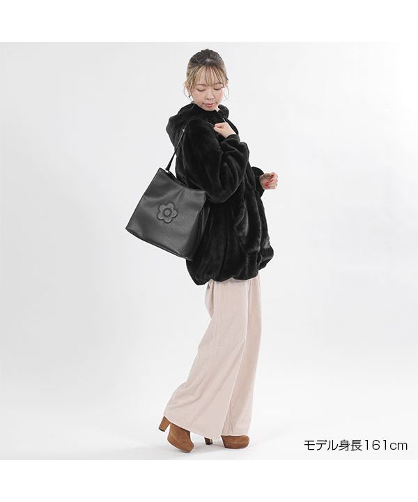 マリークワント MARY QUANT ビジューデイジーファーBIGパーカ