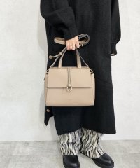 UNGRID bag/リング 軽量シュリンク Wフラップミディアムハンドバッグ/505734008