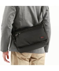 NEOPRO/ネオプロ NEOPRO ネオプロ ショルダーバッグ NEOPRO RED POINT 船型ショルダー バッグ B5 斜めがけ 肩掛け 軽量 ファスナー ナイロン/505745036
