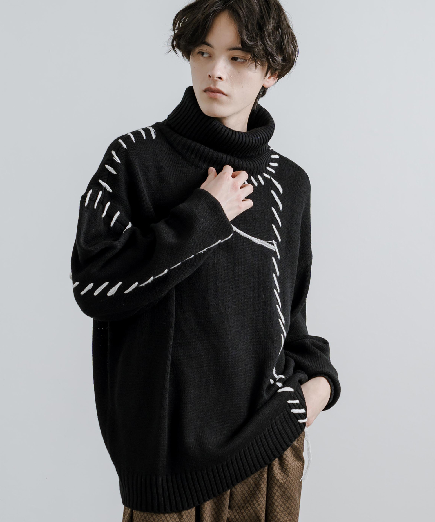 ロッキー✩.* クーポン】ロッキーモンロー Rocky Monroe タートルネックニット