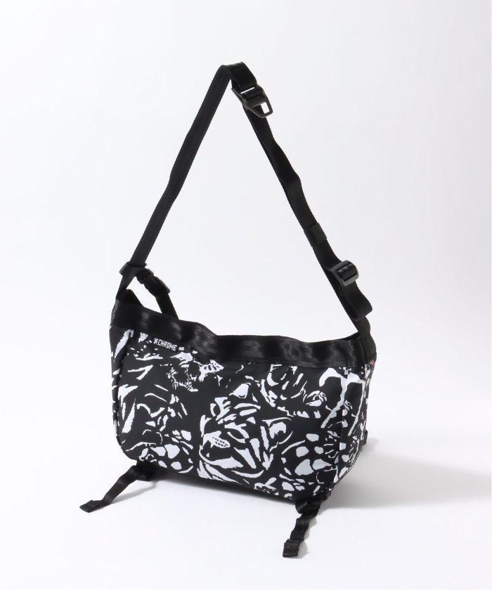 Alexander Lee Chang x CHROME】NEWSPAPER MESSENGER SM