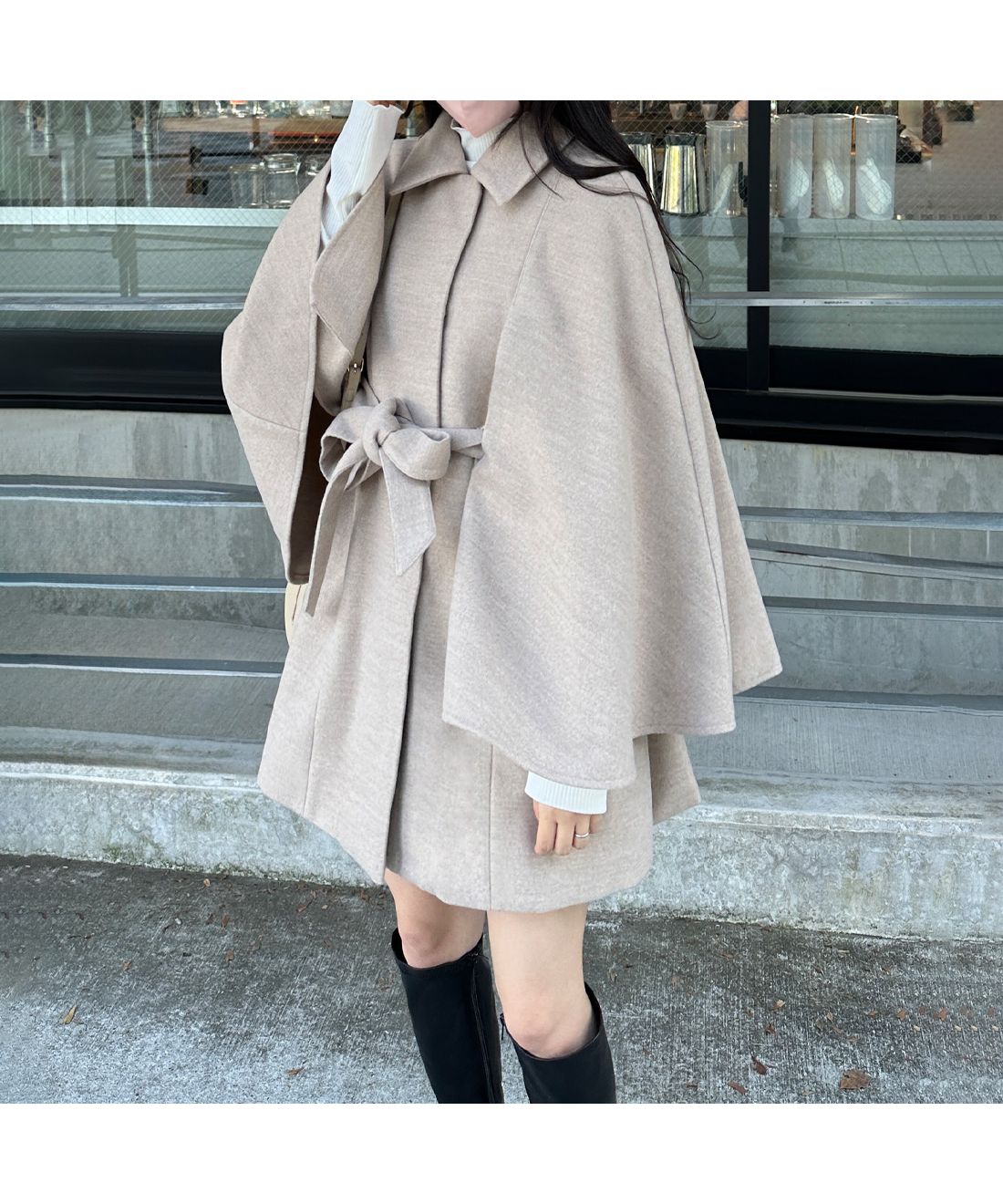 新品未使用タグ付き]hyeon/へヨンテッドケープコート／ベージュ