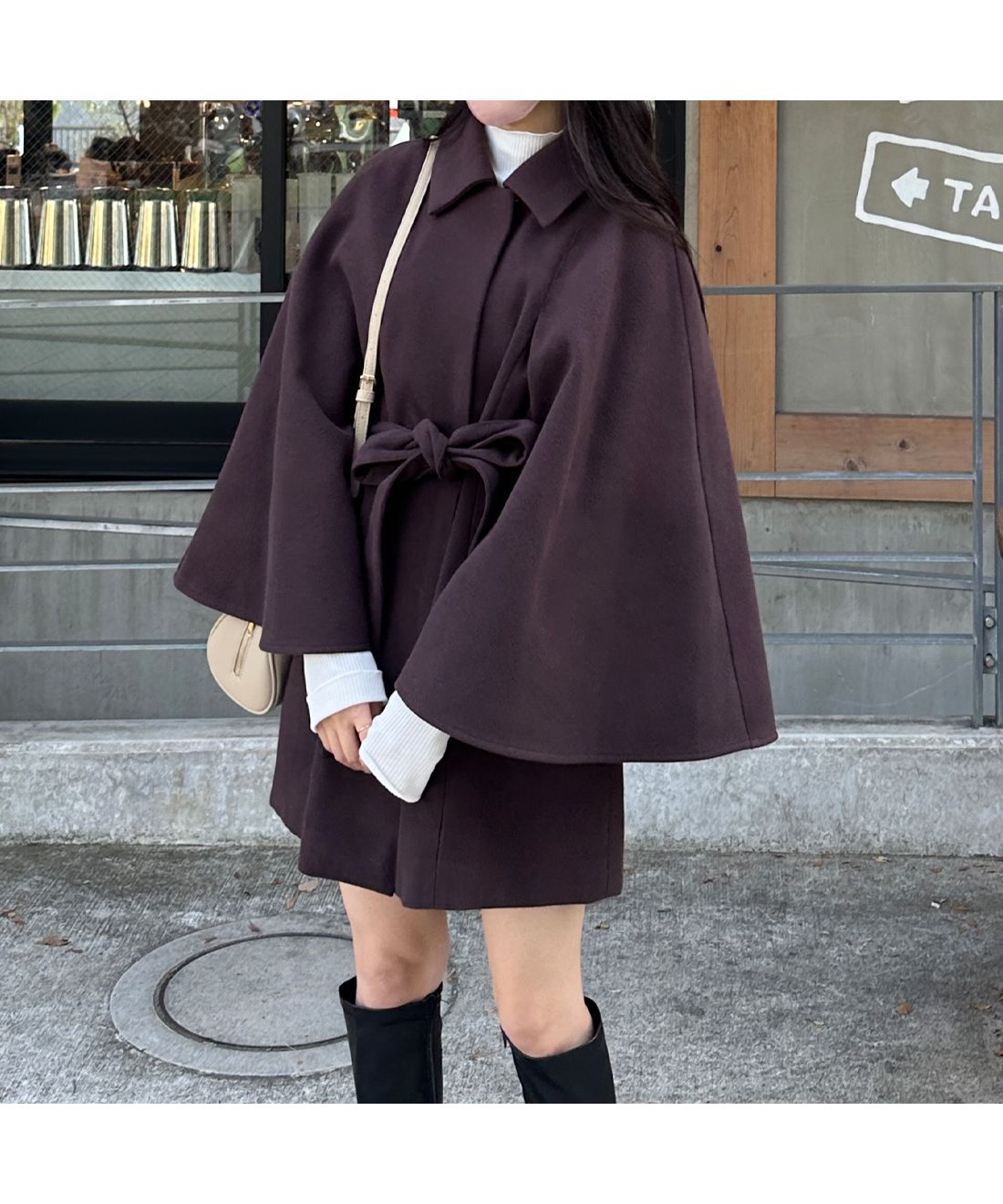 新品未使用タグ付き]hyeon/へヨンテッドケープコート／ベージュ