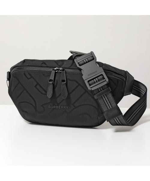 極美品 Burberry TBロゴ ボディバッグ 極美品 Burberry TBロゴ ボディバッグ