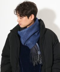 a.v.v (MEN)/【プレゼントに人気】リバーシブルグラデーションマフラー/505500785